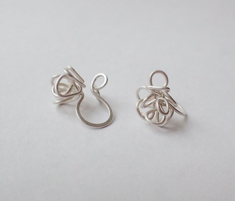 罂粟花 vs 新芽, U形耳夹式 耳环, 999纯银线 - 耳环/耳夹 - 银 银色