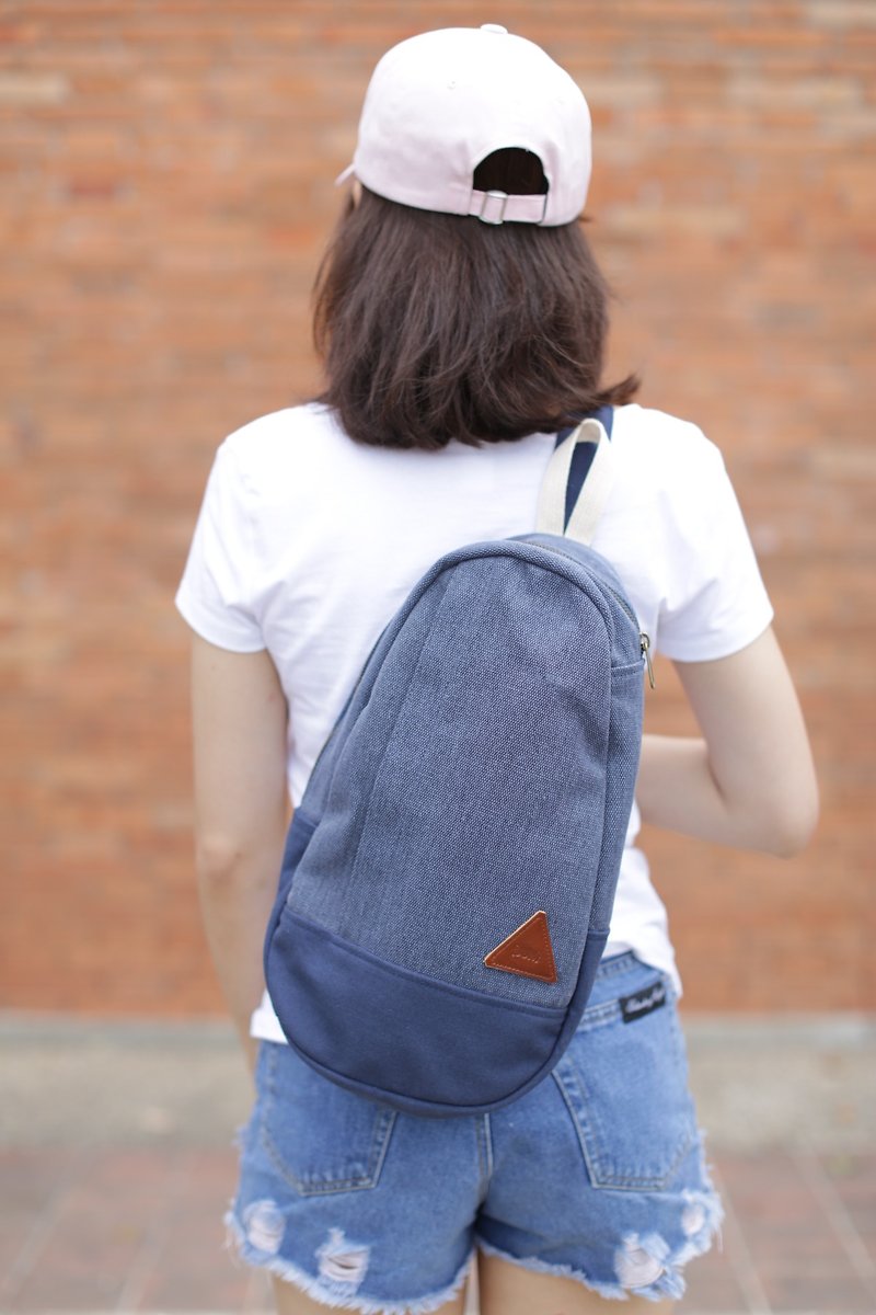 JUN Blue Rustic Canvas Mini Shoulder Bag backpack canvas shoulder bag blue. - 后背包/双肩包 - 聚酯纤维 蓝色