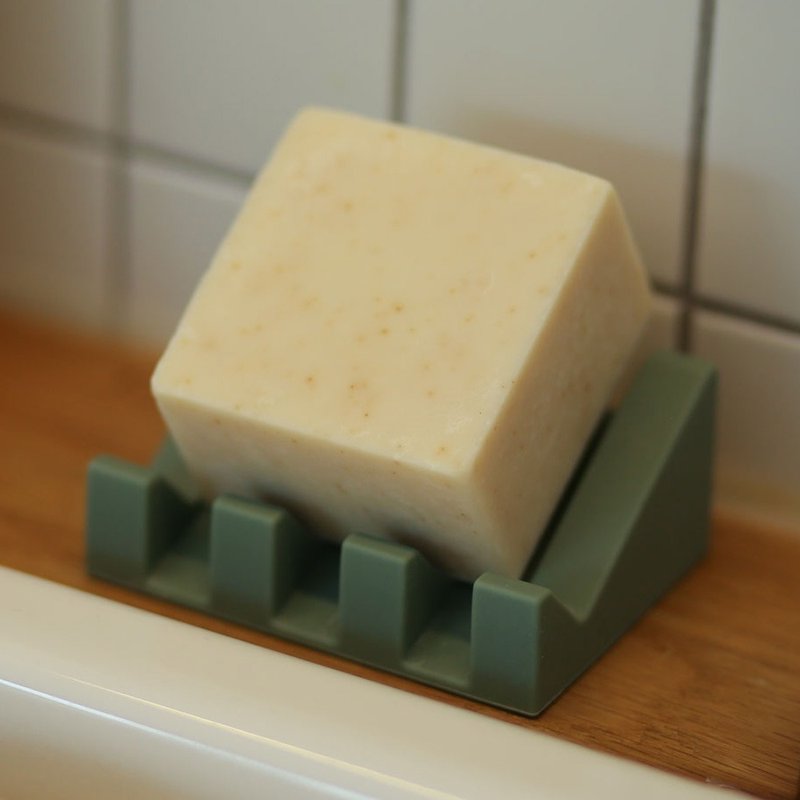 韩国 SHINE MAKERS 硅胶沥水肥皂架 - 卫浴用品 - 硅胶 多色