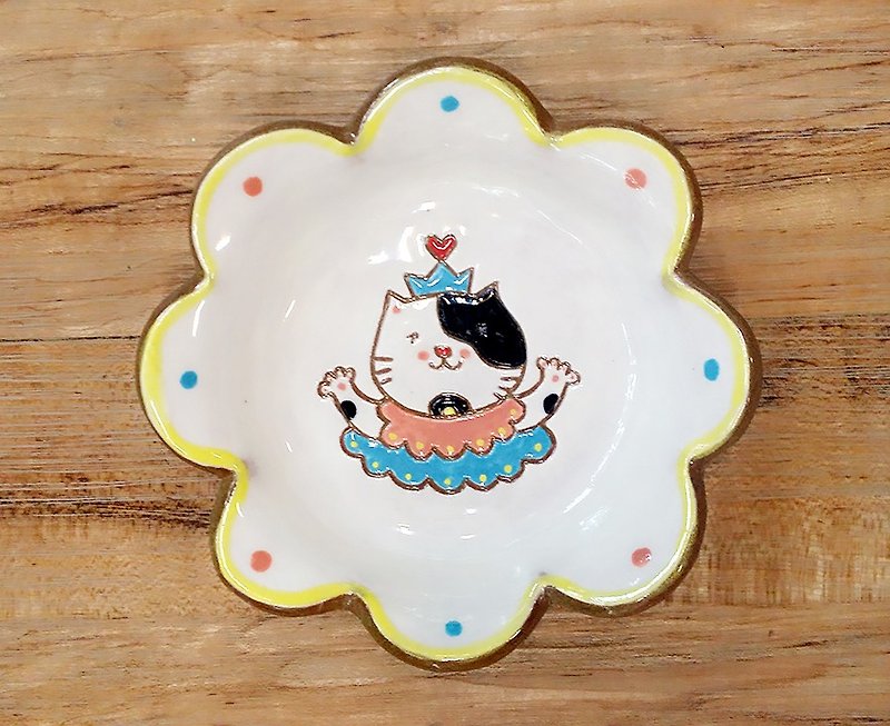 猫咪小王子─双手拥抱✖造型盘 - 花瓶/陶器 - 陶 