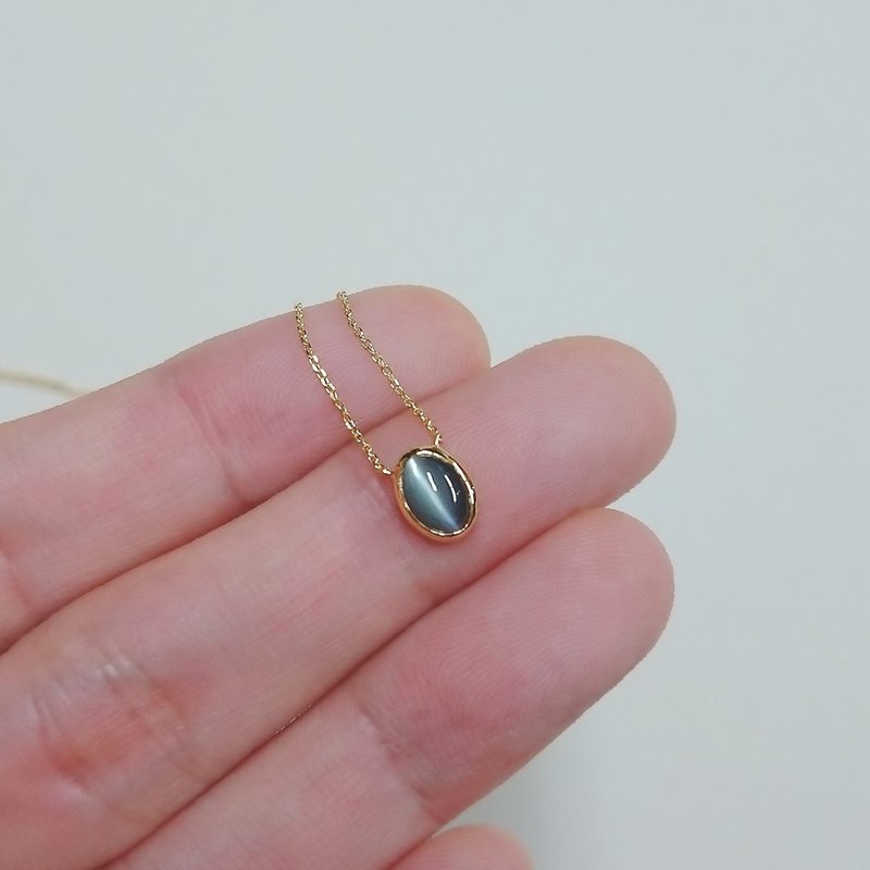限量现货 - 天然亚历山大变色猫眼石蛋面包镶纯 18K 黄金项链 - 项链 - 宝石 蓝色