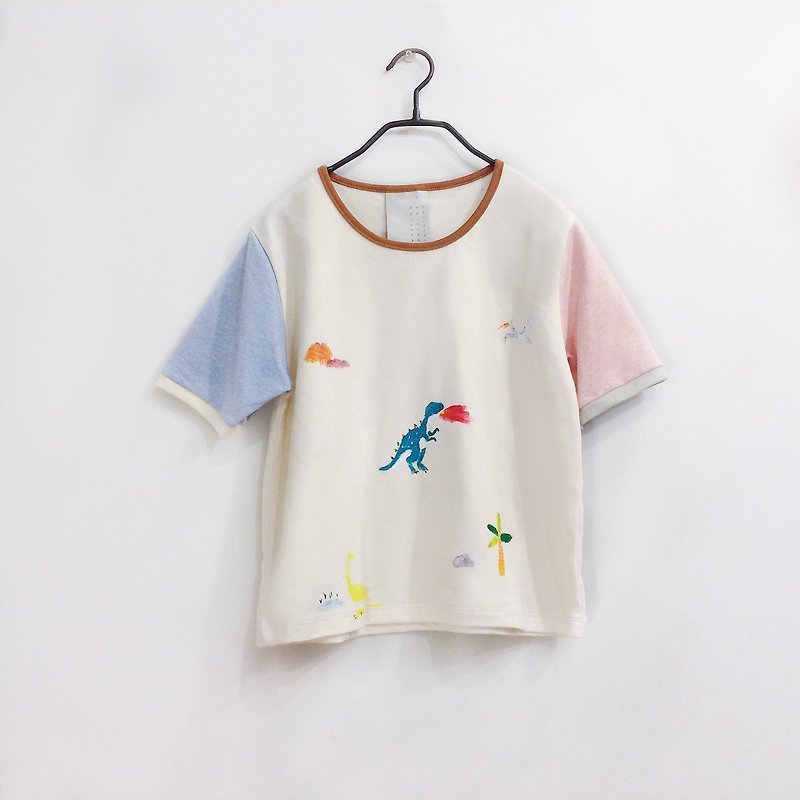 Little dinosaur short sleeve crop top-pastel - 女装 T 恤 - 棉．麻 多色