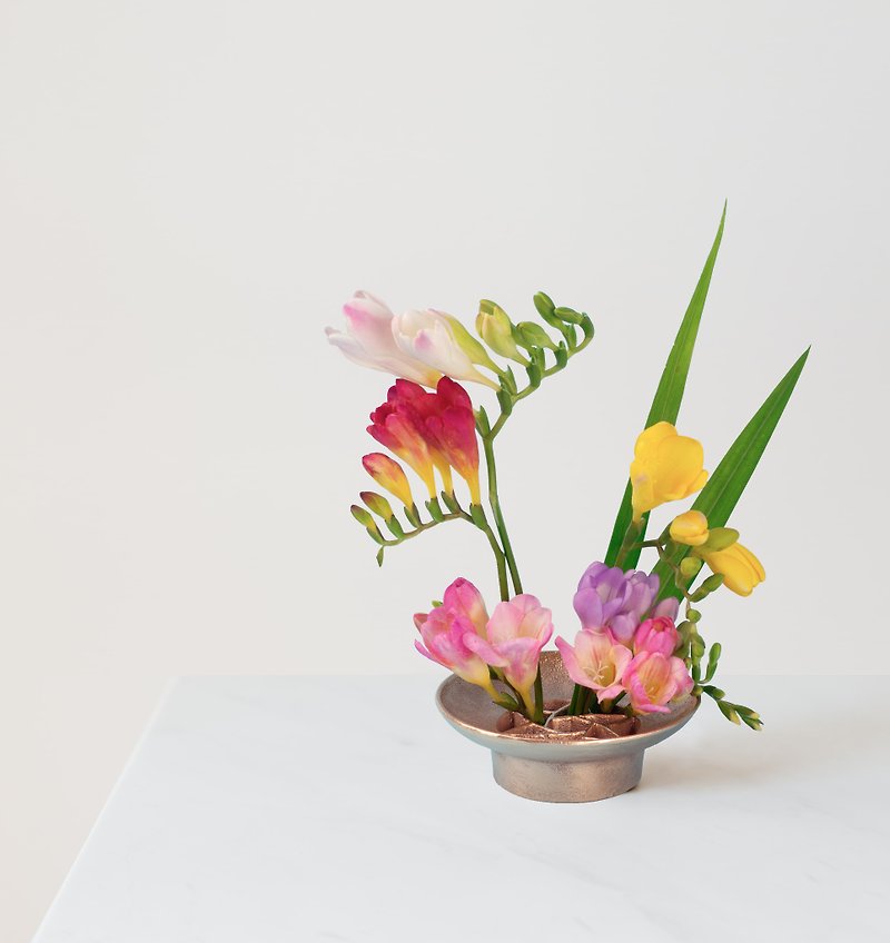 Flower garden - 花瓶/陶器 - 其他金属 金色