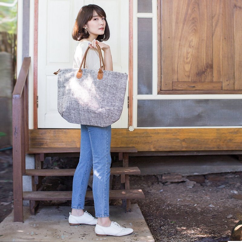 Oversize Sweet Journey Bags Botanical Dyed Cotton Natural-Brown Color - 手提包/手提袋 - 棉．麻 咖啡色