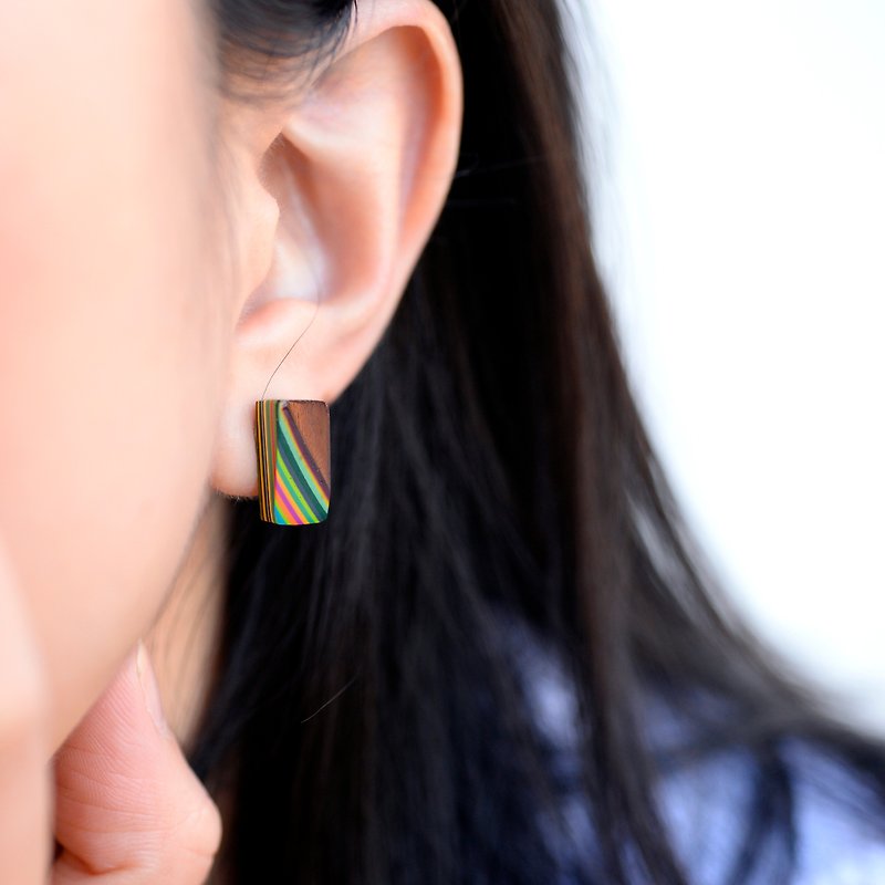 漆石耳环-斜纹松花绿渐层(纯银耳针) - 耳环/耳夹 - 纯银 绿色