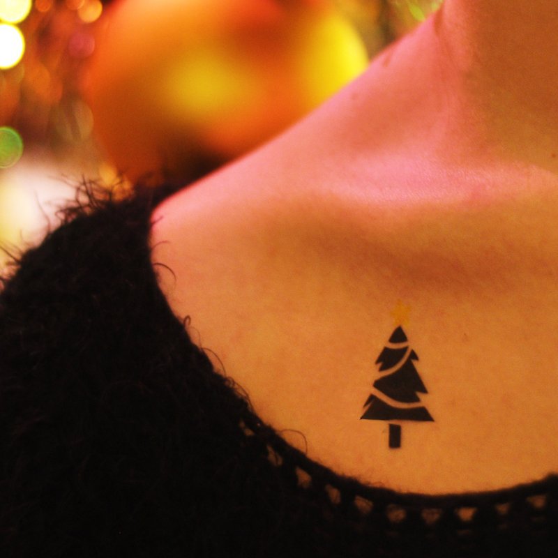 TOOD 纹身贴纸 | 心口位置迷你圣诞树小刺青图案纹身贴纸 (2枚) - 纹身贴 - 纸 黑色
