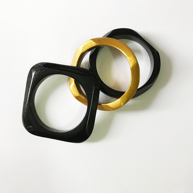 Wooden bracelet (gold & black) - 手链/手环 - 木头 黑色