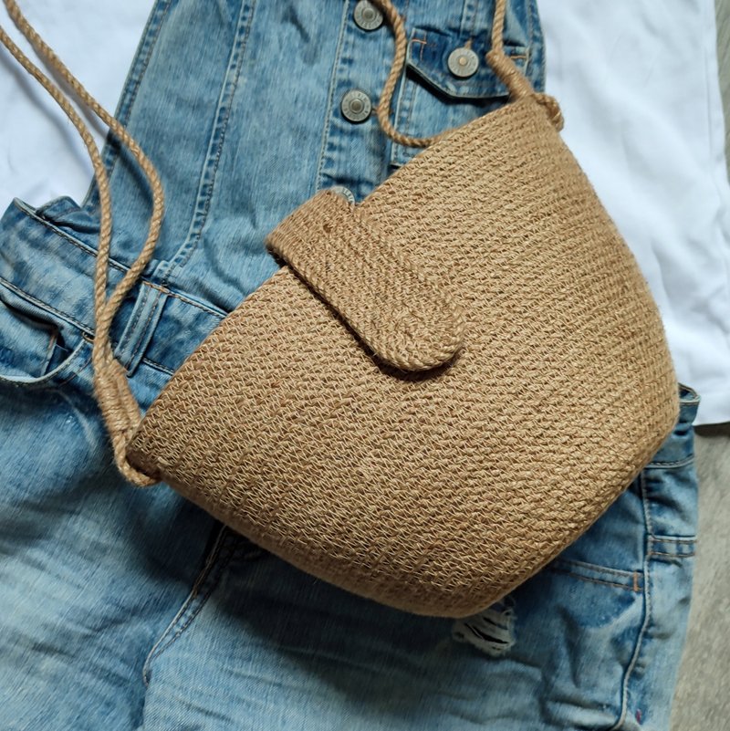 French Basket , small jute shoulder bag , Woven bag , Wicker jute bag - 手提包/手提袋 - 棉．麻 卡其色