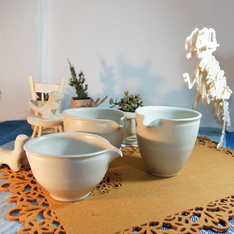 米白茶海,公道杯-容量约300,250,180ml - 茶具/茶杯 - 陶 白色