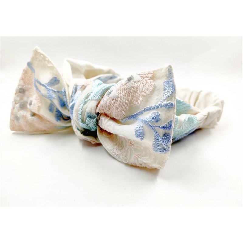 Petitbebe二用蓝色立体蕾丝蝴蝶结发带 - 发饰 - 棉．麻 白色