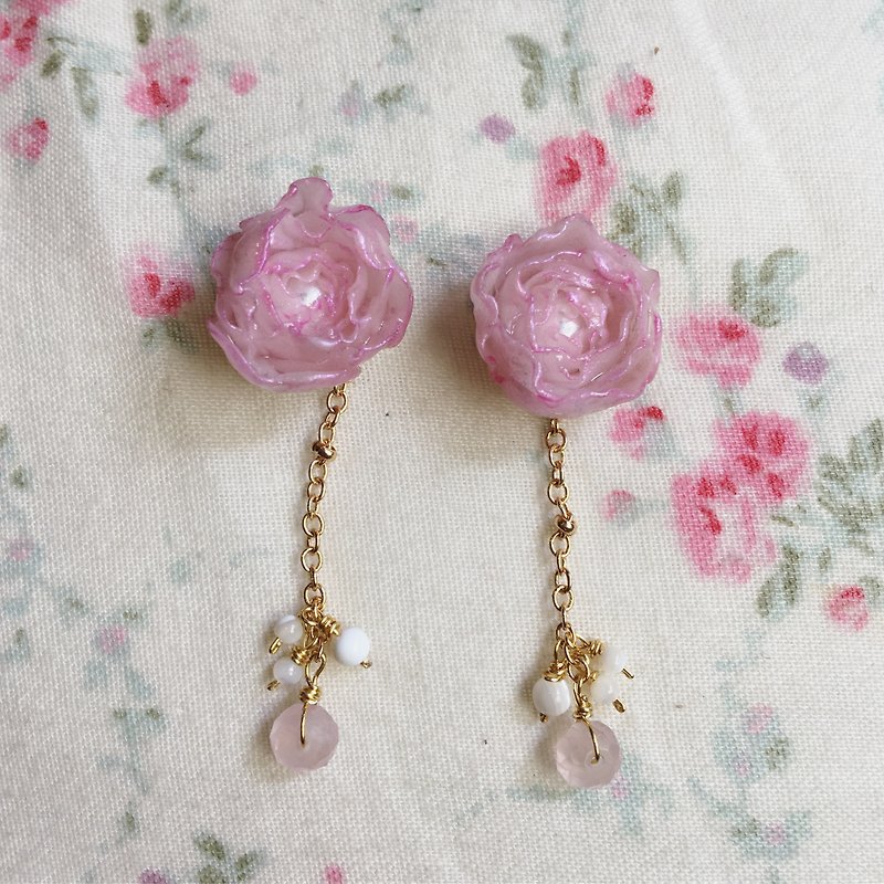 手工耳环 粉色玫瑰花耳钉式耳环 可更换吊饰 - 耳环/耳夹 - 粘土 粉红色