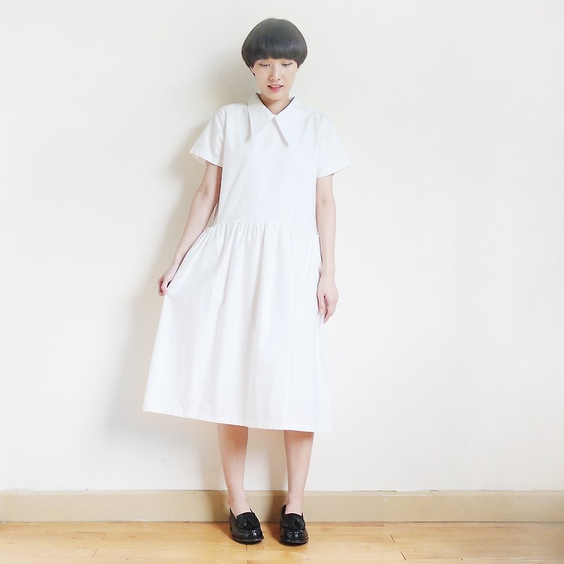 oxford big collar gathered dress : off-white - 洋装/连衣裙 - 棉．麻 白色