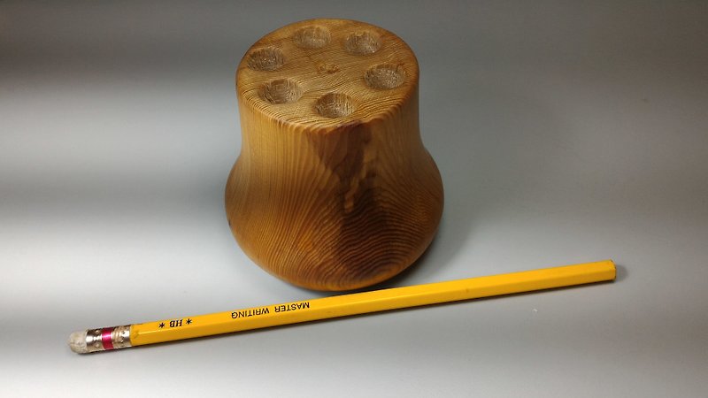 老台湾桧木桌脚笔筒(K)  - 笔筒/笔座 - 木头 