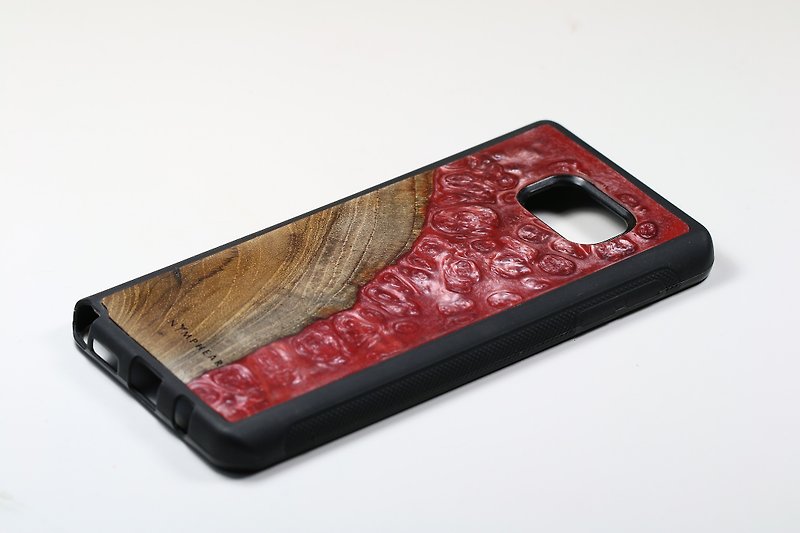 "LAVA" - wooden case phone - 手机壳/手机套 - 木头 红色