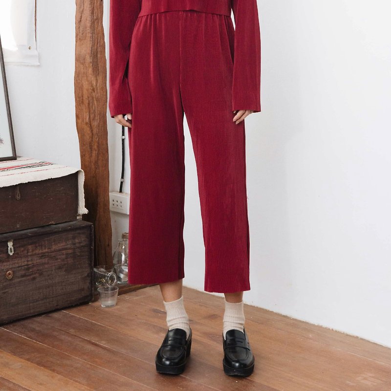 MINIMAL MAROON RED PLEAT CROP WIDE LEG PANTS WITH ELASTIC HIGH WAIST - 女装长裤 - 其他材质 红色