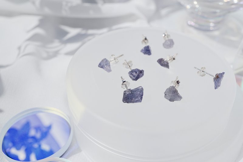 坦桑石原石925纯银耳环 12月诞生石 - 耳环/耳夹 - 宝石 紫色