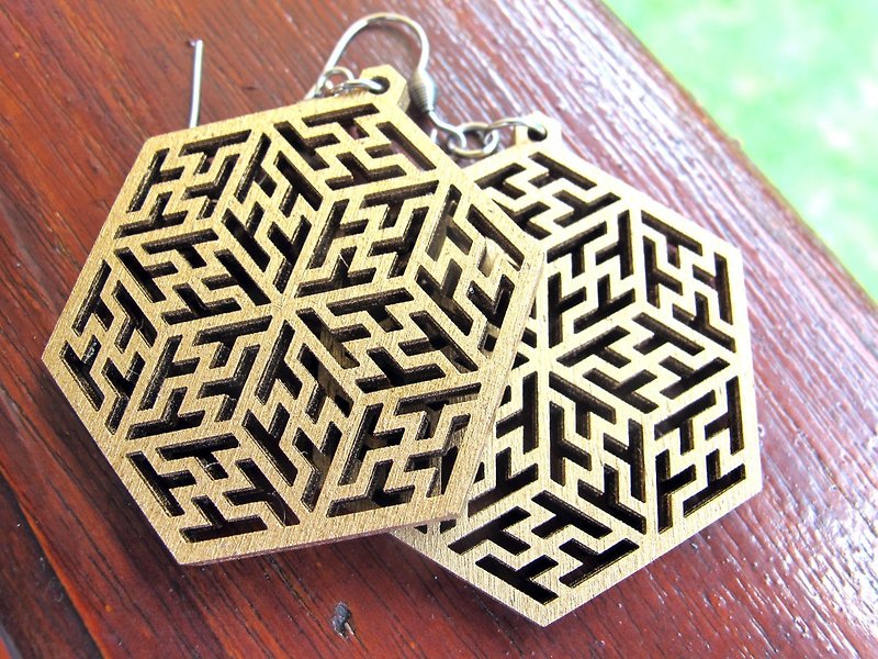Snowflake earrings - Golden Wooden earrings - 耳环/耳夹 - 木头 金色