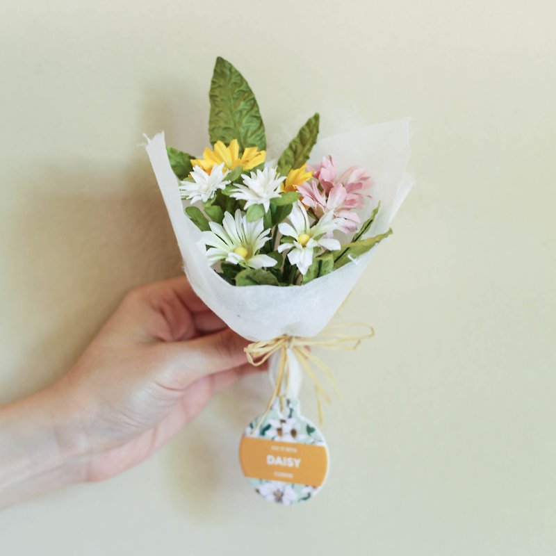Posie Tiny Bouquet, Mix Daisy - 植栽/盆栽 - 纸 白色