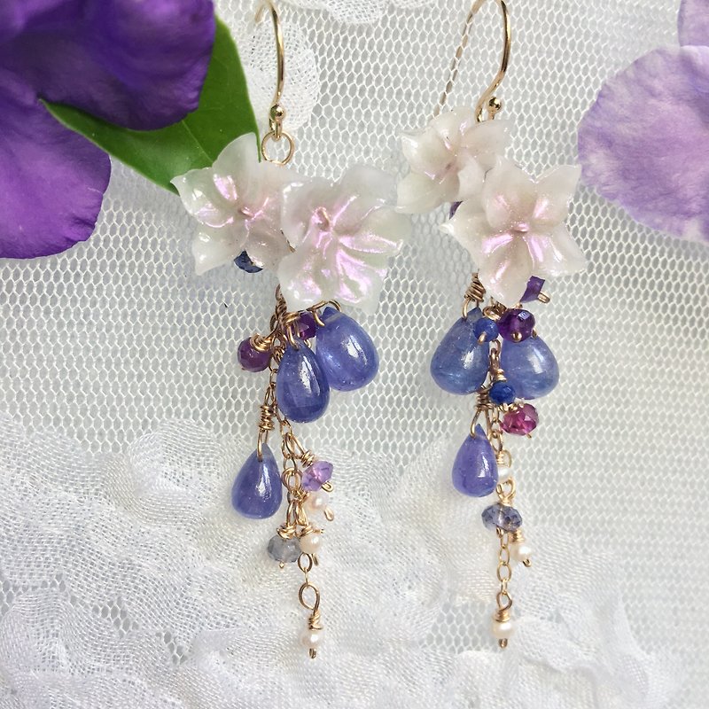 手工耳环 紫色丹泉石花串 - 耳环/耳夹 - 宝石 紫色