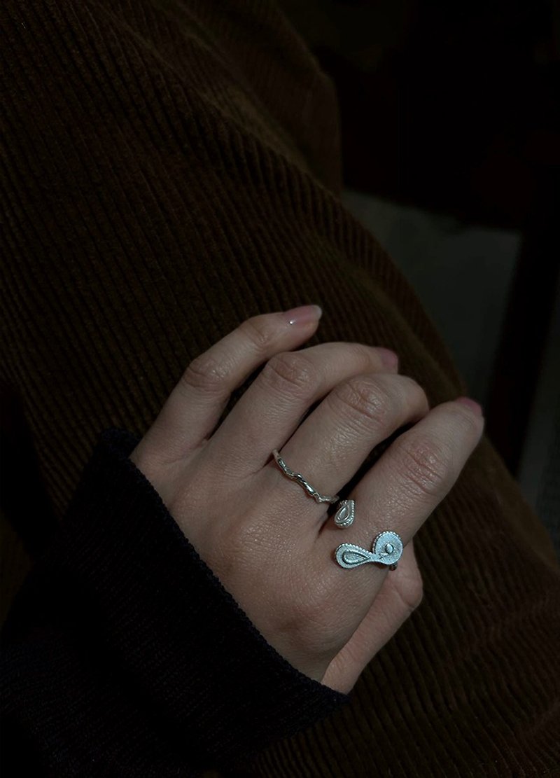 新年传统兔子灯纯银戒指 手工制 - 戒指 - 纯银 