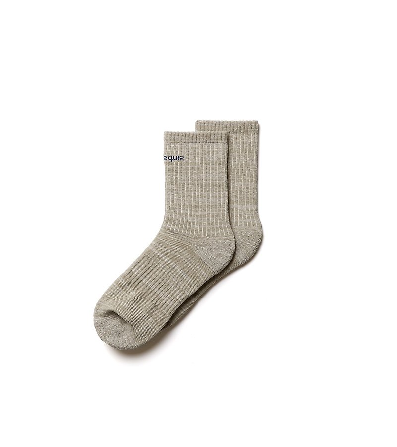 沙绿 - Essential 中筒休闲袜 - 袜子 - 棉．麻 卡其色