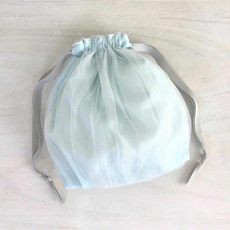 オーバーチュール ギャザー巾着 シャーベットブルー - 化妆包/杂物包 - 棉．麻 蓝色