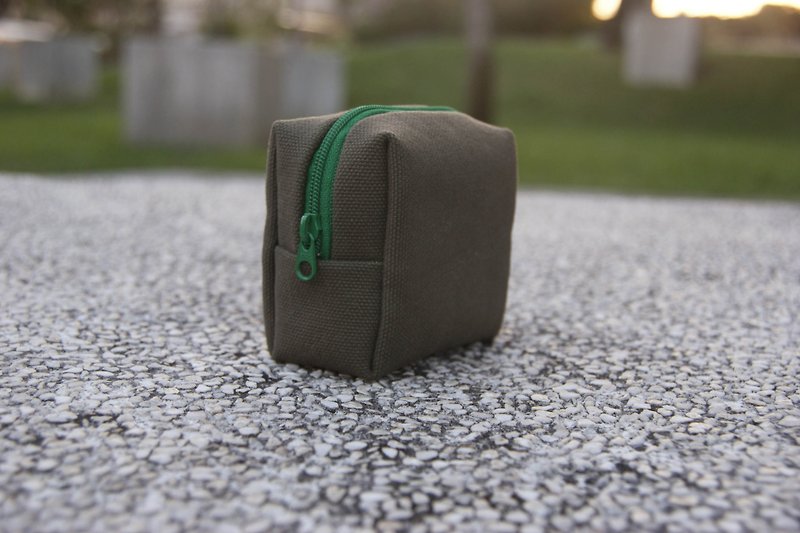 小方形双面万用包可放置3C产品 - 其他 - 棉．麻 