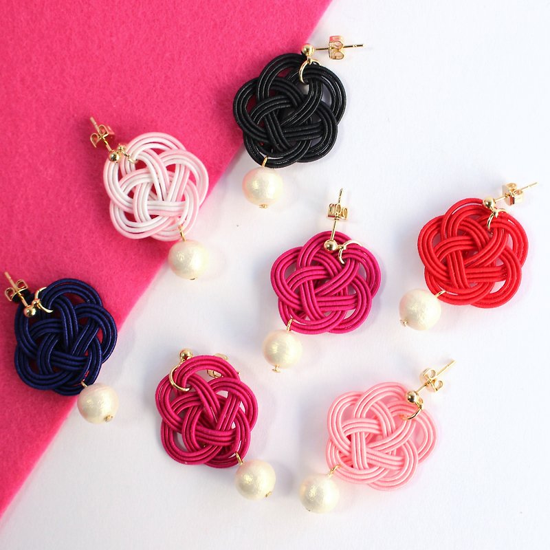 japanese style pierce earring / mizuhiki / japan / accessory / flower - 耳环/耳夹 - 丝．绢 红色