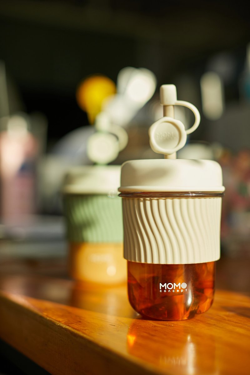 日本 MOMOCONCEPT 冰美式 随行咖啡杯 380ml - 水壶/水瓶 - 塑料 多色