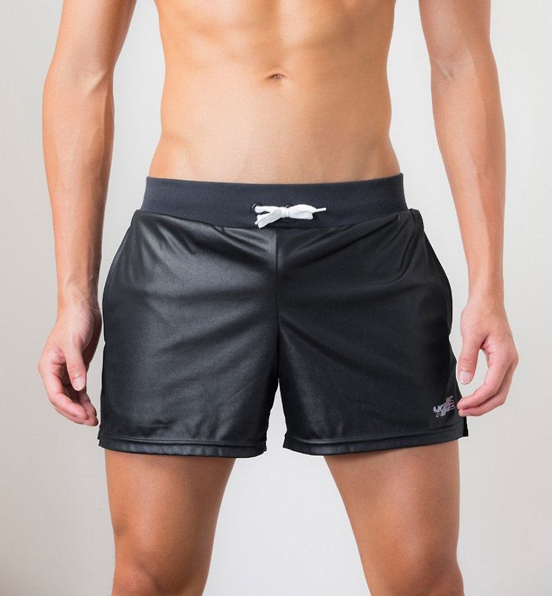 吸湿排汗运动短裤-黑    UNDERNEXT2 夏.缤纷 - 男士长裤 - 聚酯纤维 黑色