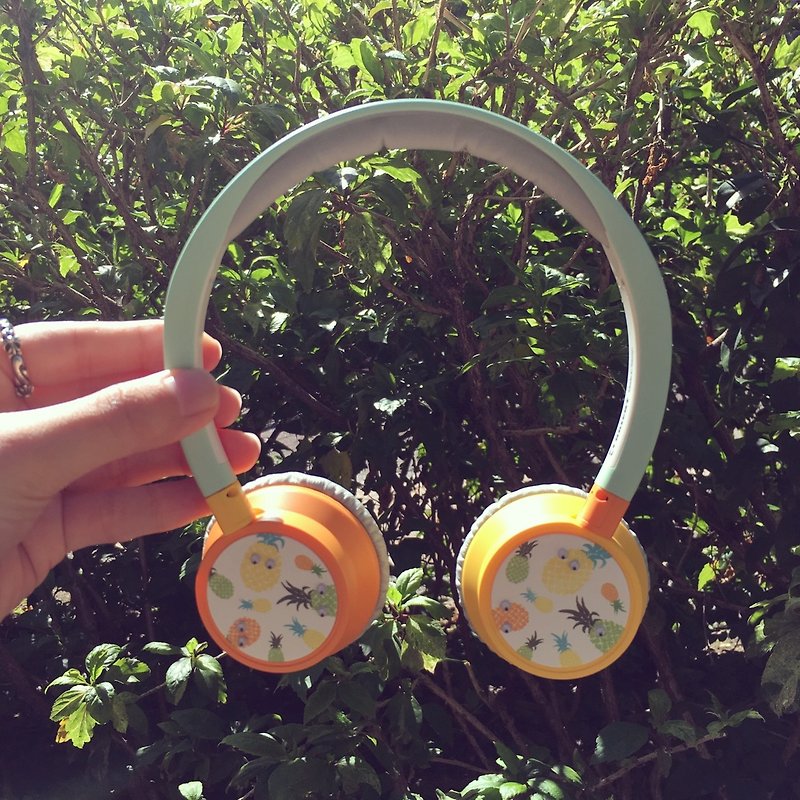 Bright 客制化蓝牙耳机 Summer系列 我是凤梨 不是小小兵 限 - 耳机 - 塑料 多色