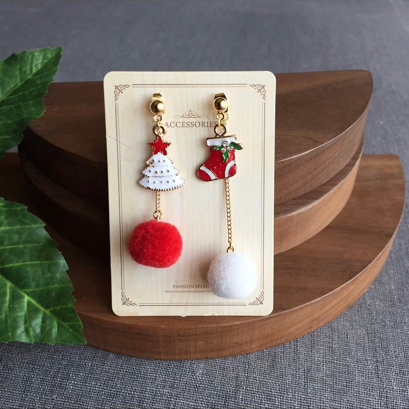 【2种戴法】礼物白色树毛球耳环 - 耳环/耳夹 - 羊毛 红色