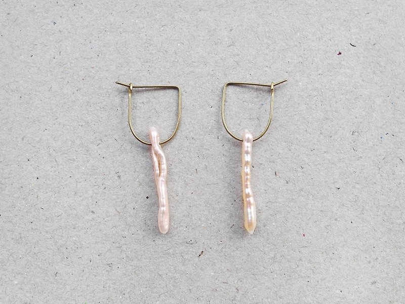 粉红不规则淡水珍珠简约铜丝耳环 - 耳环/耳夹 - 宝石 粉红色