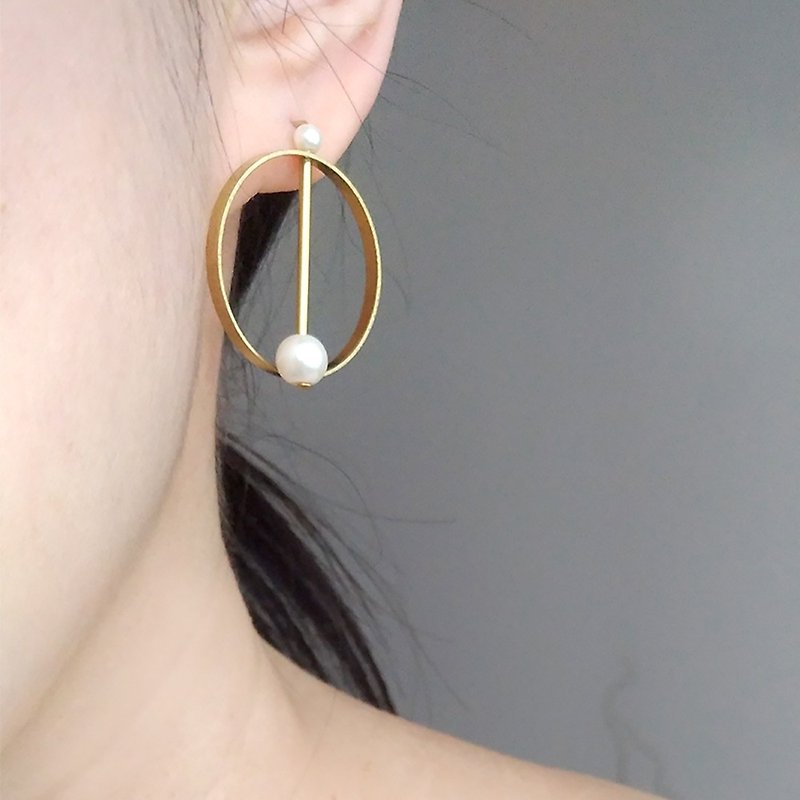 e47-时光-黄铜珍珠 耳环 - 耳环/耳夹 - 宝石 白色