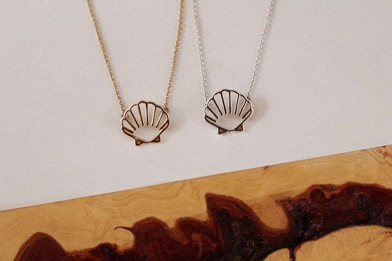 Shell We? Sterling Silver / 925 Silver Necklace - 项链 - 其他金属 银色