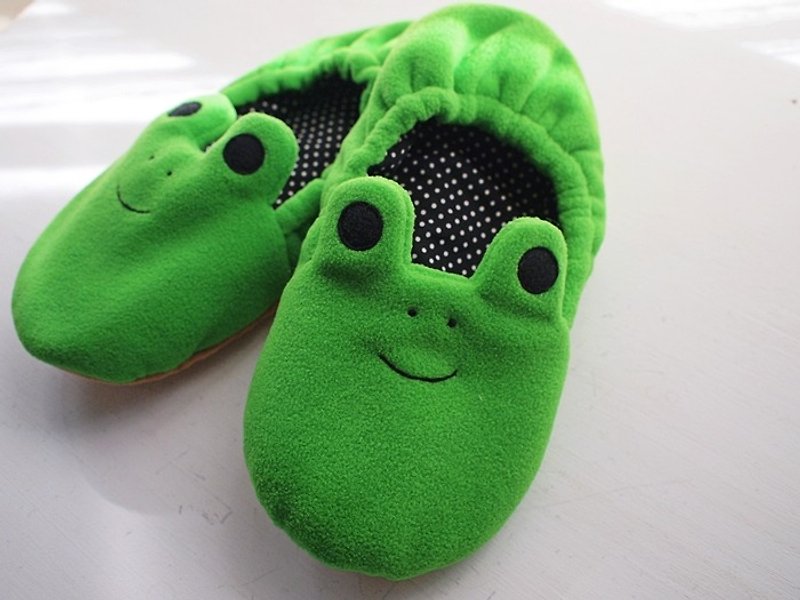 hairmo。可爱蛙蛙室内暖暖拖鞋(23.5现货) - 室内拖鞋 - 棉．麻 绿色