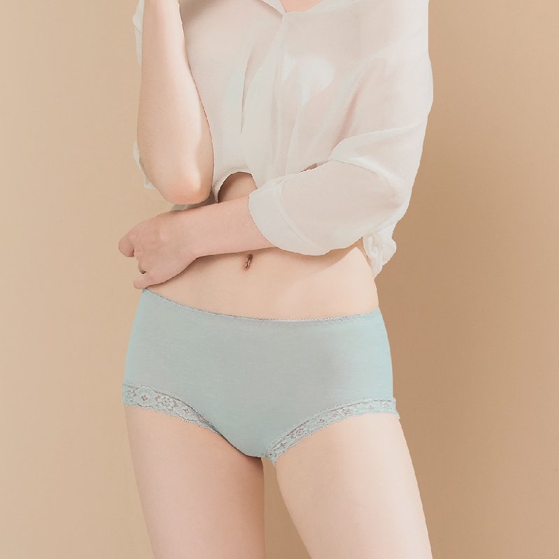【Clany 可兰霓】微性感蕾丝抗敏M-XL内裤(湖水绿 2171-83) - 女士内衣裤 - 环保材料 绿色