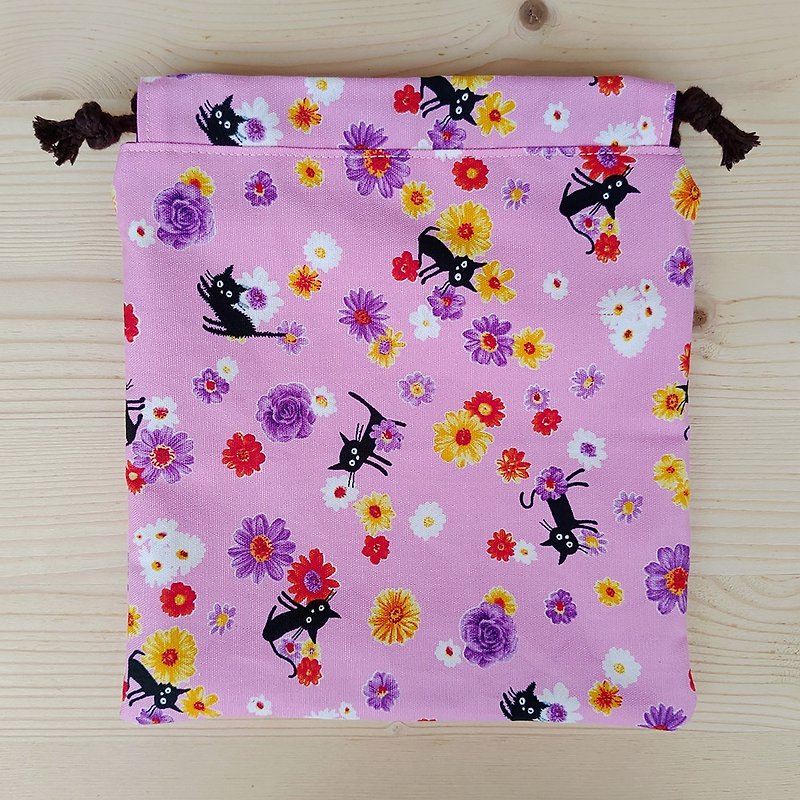 爱花猫咪束口袋(大) - 化妆包/杂物包 - 棉．麻 粉红色