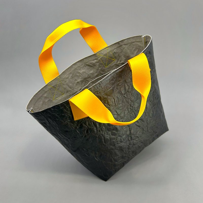 【東京発】特殊素材エコロジートートバッグ black × yellow / petit M - 手提包/手提袋 - 防水材质 黑色