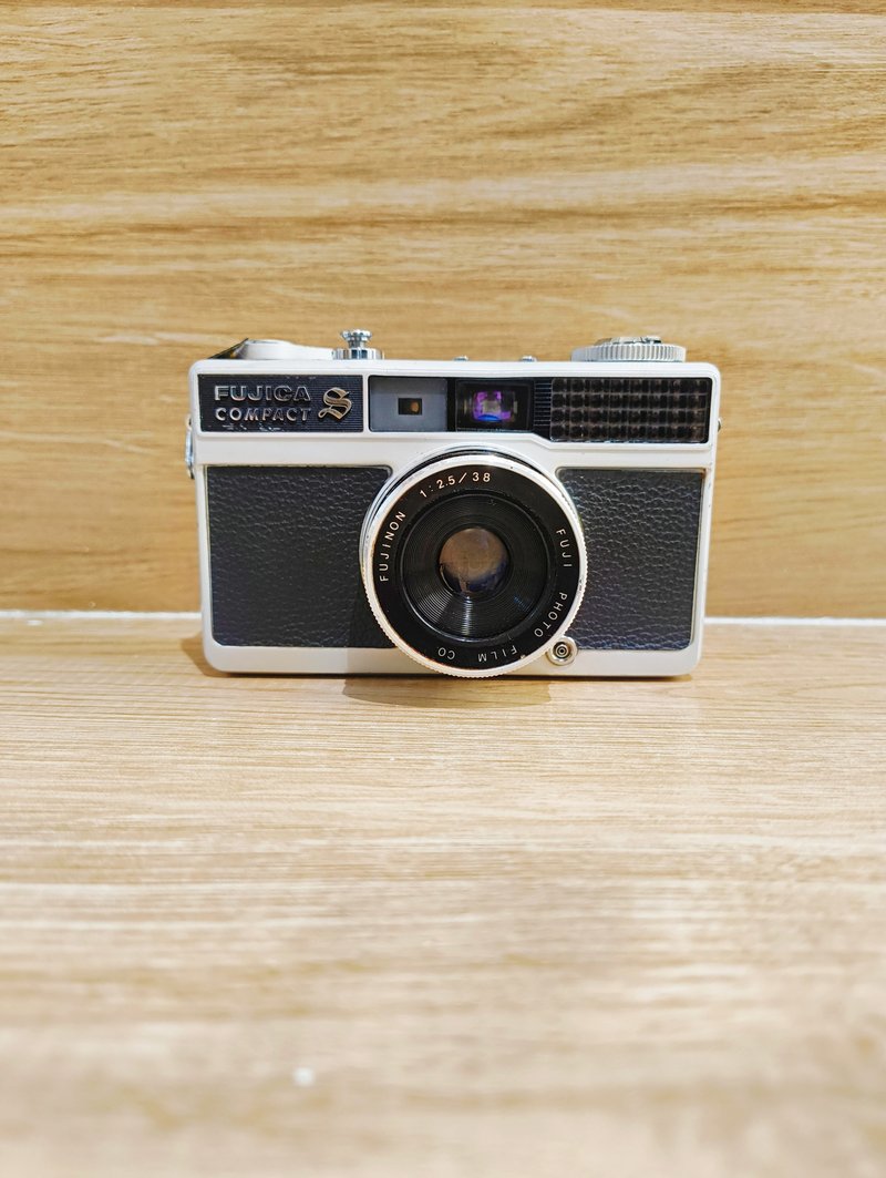 【135底片相机】八成新 FUJICA COMPACT S 大光圈f2.5 机械底片 - 相机 - 其他金属 黑色