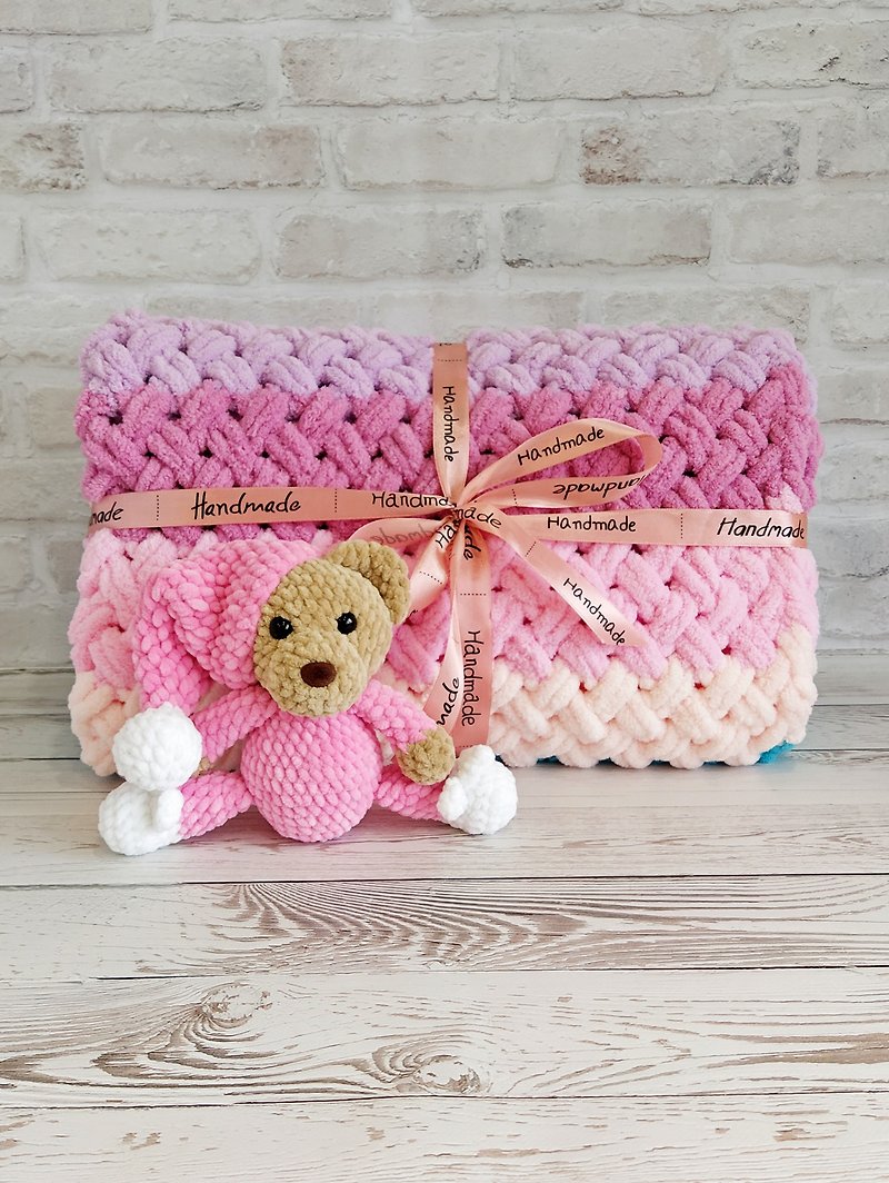 Striped blanket for baby girl knit crochet cover baby shower gift pregnancy - 被子/毛毯 - 绣线 粉红色