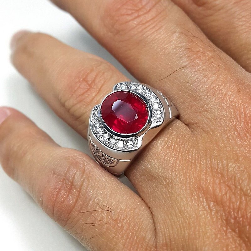 银戒指，红红宝石，11 x 9 毫米，6.25 克拉，结婚戒指或生日戒指。 - 戒指 - 纯银 红色