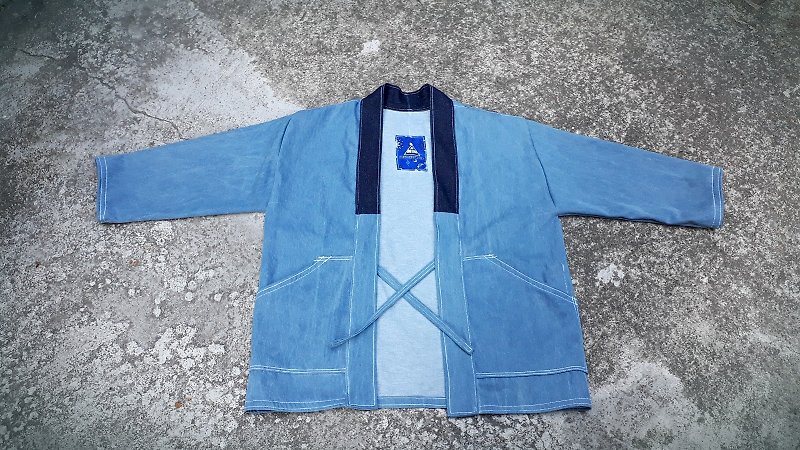 AMIN'S SHINY WORLD手工订制KIMONO水洗单宁拼深蓝领罩衫大衣外套 - 男装外套 - 棉．麻 蓝色
