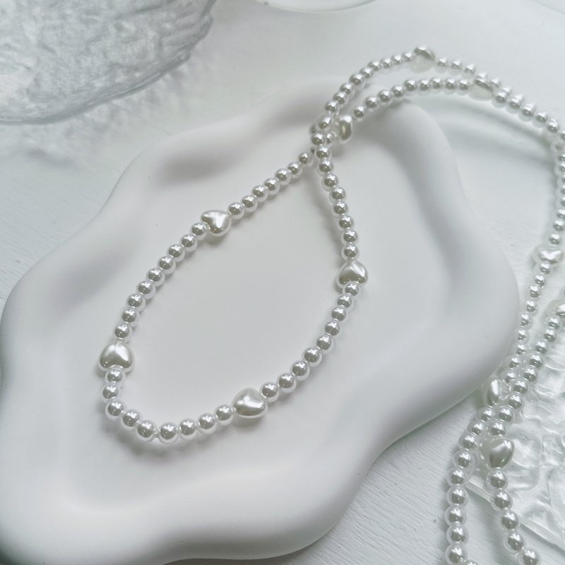 全手工 银扣爱心珍珠串珠手机挂绳连透明夹片 - 挂绳/吊绳 - 塑料 白色