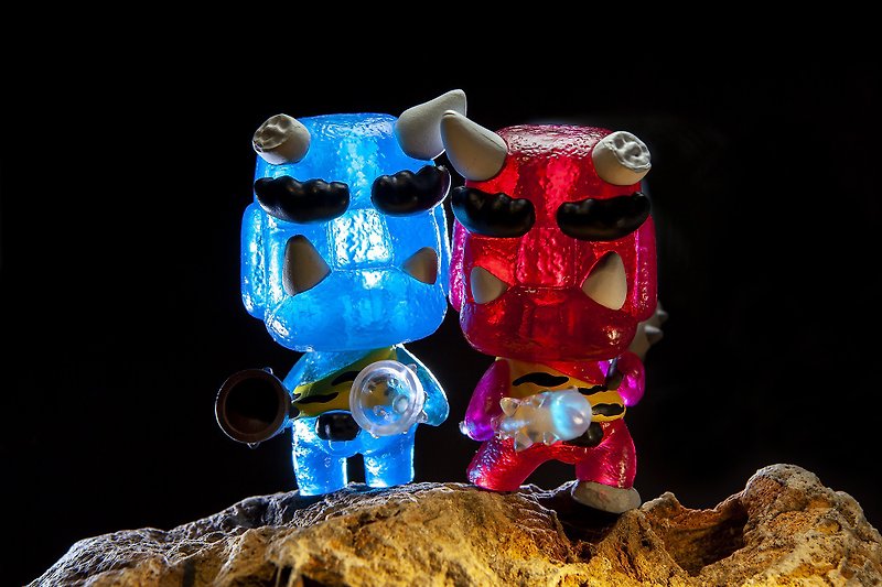 BLUE摩艾 果冻红 果冻蓝 青鬼 赤鬼 限定版 扭蛋 玩具 两只一组 - 玩偶/公仔 - 塑料 多色