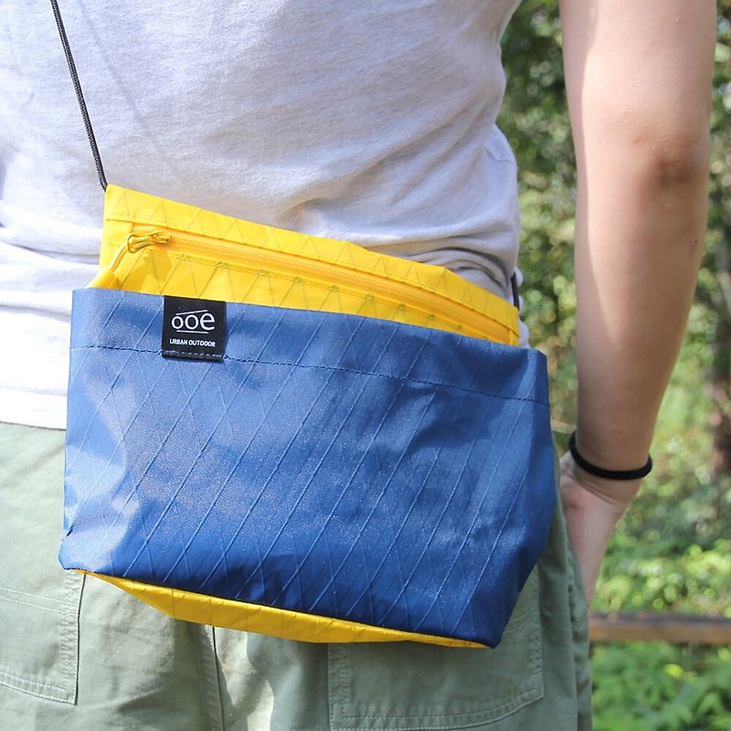 斜杠包 Slash Bag 黄/蓝 - 简约轻量化登山/旅行包 - 手提包/手提袋 - 尼龙 蓝色