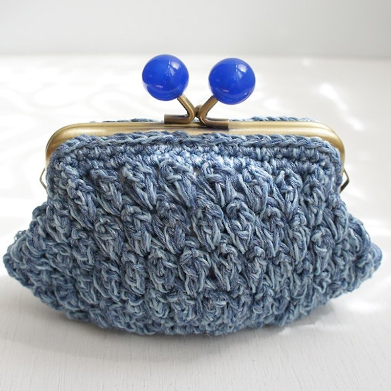 Ba-ba handmade Popcorn crochet pouch No.C976 - 化妆包/杂物包 - 其他材质 蓝色