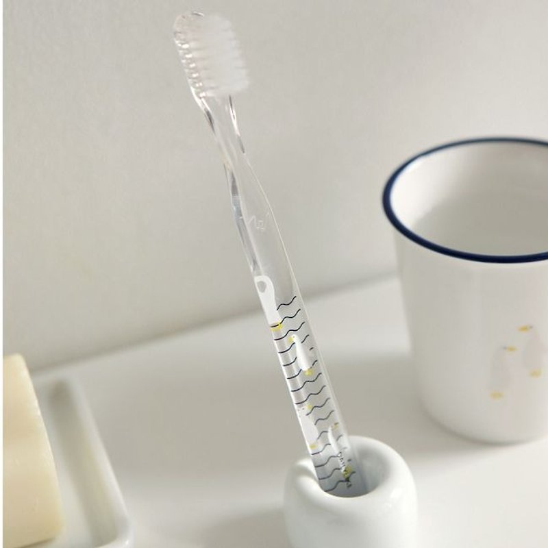 Dailylike 晶莹剔透牙刷-05小白鹅,E2D46862 - 牙刷/口腔清洁 - 塑料 白色