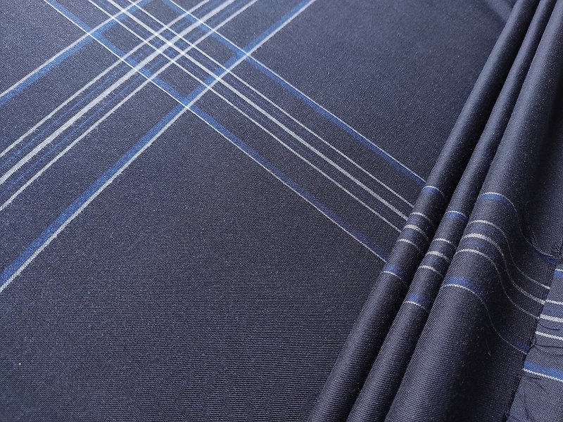 绝美 深黑蓝 设计款大格纹 缧萦 - 编织/刺绣/羊毛毡/裁缝 - 棉．麻 黑色