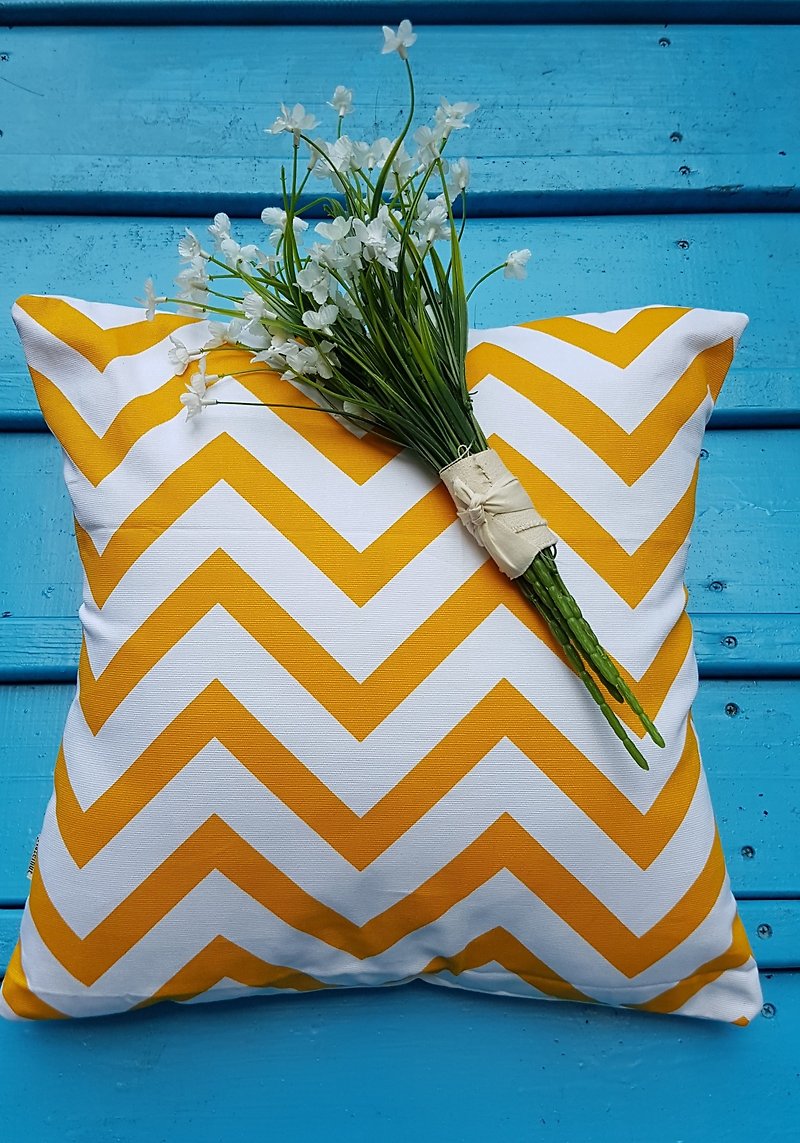北欧风格黄色几何图案抱枕靠枕靠垫枕套 - 枕头/抱枕 - 棉．麻 黄色